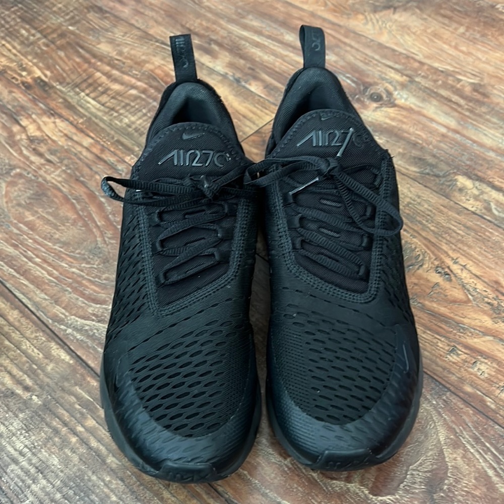 Slightly used Nike Air Max 270 Men's